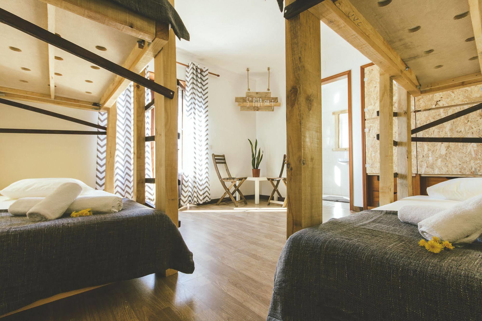 Cliff Surf House Hostel Санта Круз Екстериор снимка