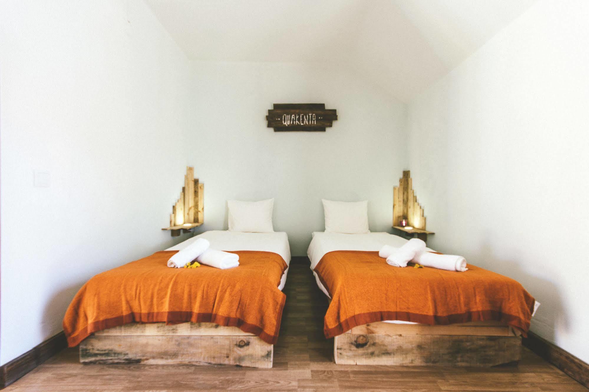 Cliff Surf House Hostel Санта Круз Екстериор снимка