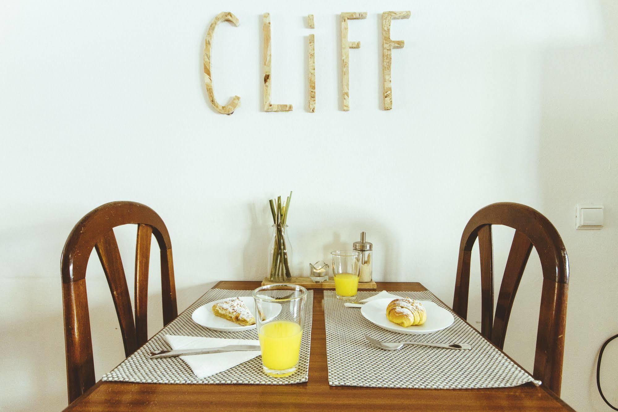 Cliff Surf House Hostel Санта Круз Екстериор снимка
