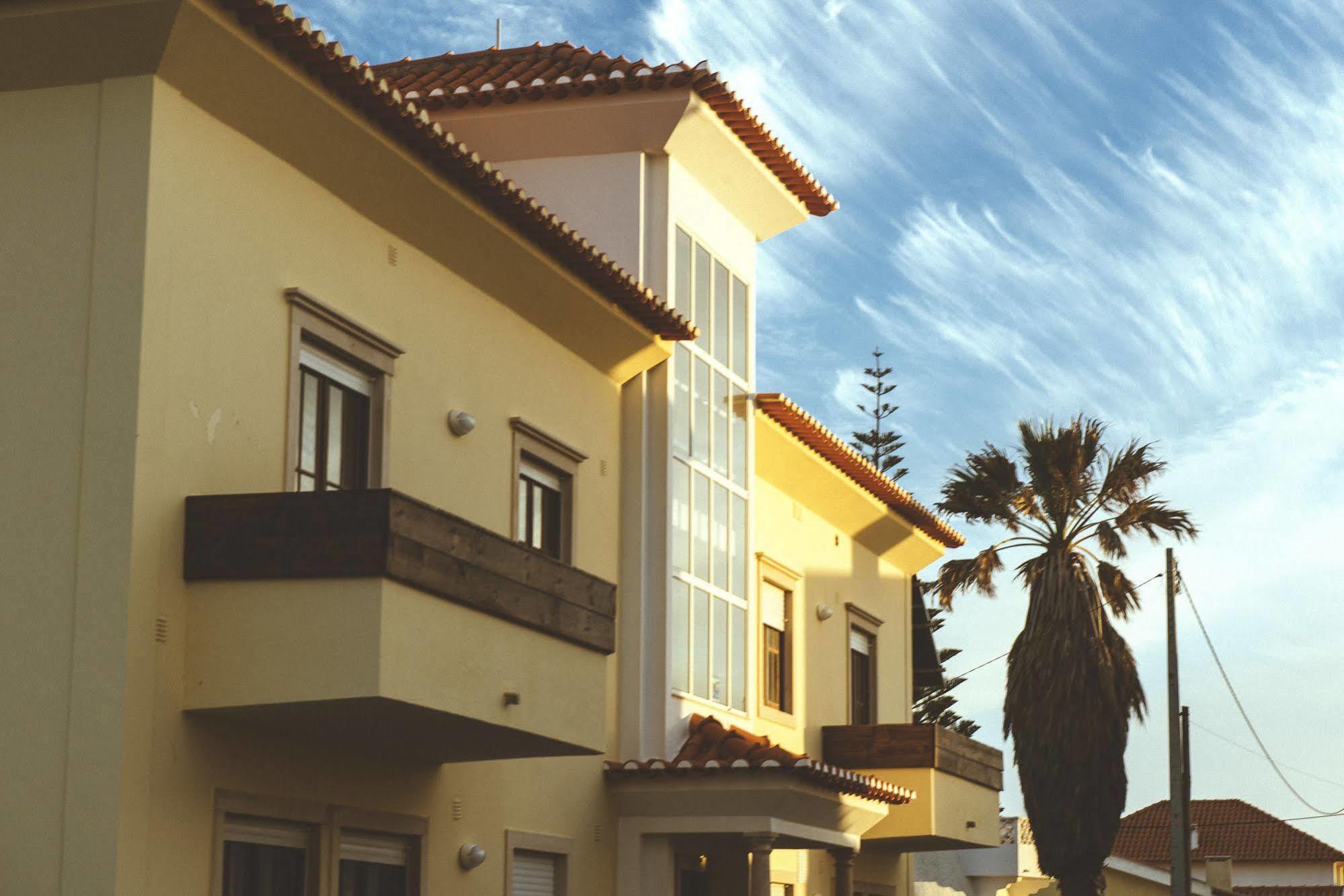 Cliff Surf House Hostel Санта Круз Екстериор снимка